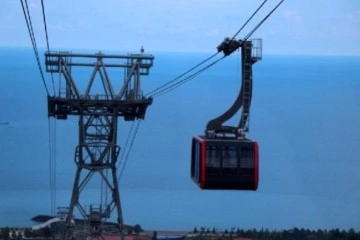 Karadeniz'in en uzun teleferiği çürüyor!100 milyon TL'ye yapıldı, ilk yıl 60 bin kişiyi ağ