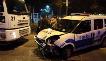Kavga ihbarına giden polis otoları kaza yaptı: 2 yaralı