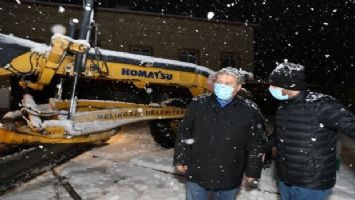 Kayseri Melikgazi&#039;de Başkan karlı sahaya indi