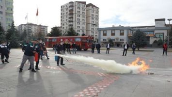 Kayseri Talas Belediyesi yangın tatbikatı yaptı