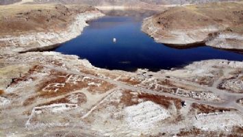 Kayseri&#039;de kuraklık arttı, barajda su seviyesi iyice azaldı