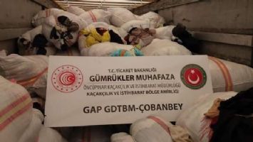 Kilis Çobanbey Gümrük Kapısı&#039;nda kaçak giysiye el konuldu