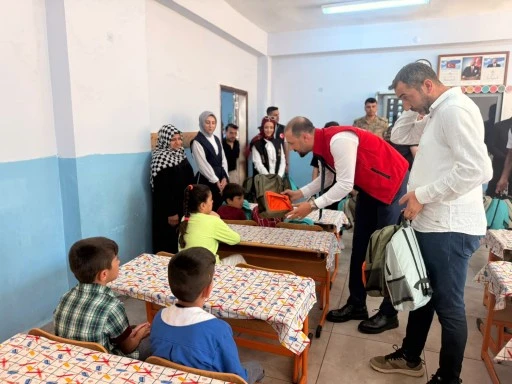 Kitap Desteği Öğrencileri Sevindirdi