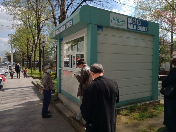 Kocaeli Halk Ekmek haneleri güldürüyor