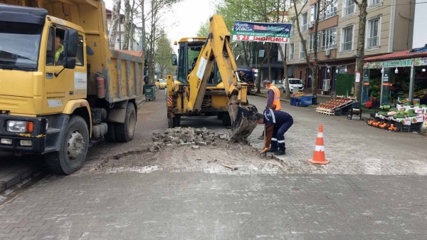 Kocaeli'de bozuk yollara anında müdahale