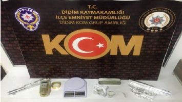 Kominist Başkan&#039;ın kardeşi uyuşturucudan tutuklandı