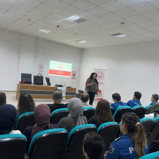Koruyucu Aile Eğitimi D&uuml;zenlendi