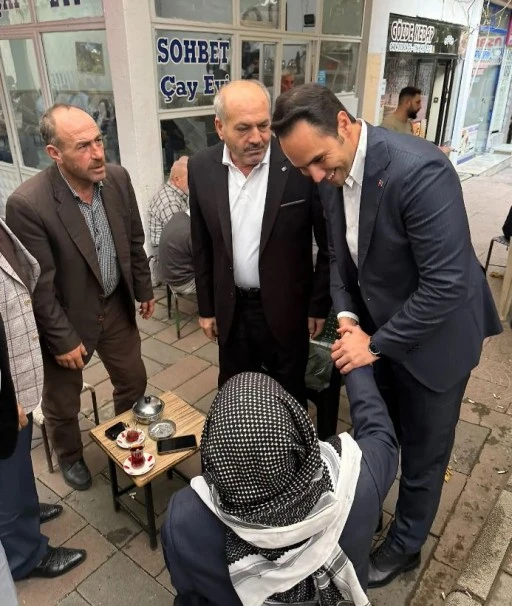 K&uuml;peli Eski &Ccedil;arşı&rsquo;da esnafı dinledi