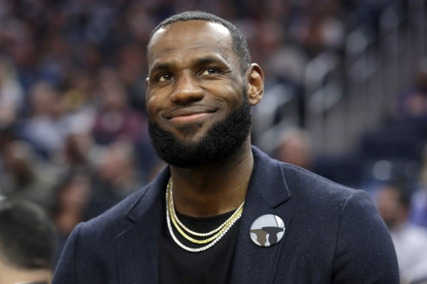 LeBron James, Liverpool'un sahibi FSG'ye ortak oldu