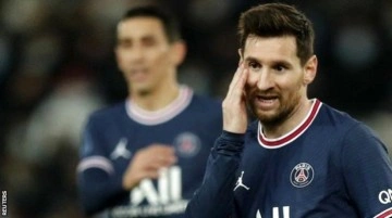 Lionel Messi'nin de aralarında olduğu dört Paris St-Germain oyuncusunda Covid-19 tespit edildi