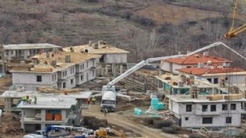 Malatya Doğanyol&#039;da deprem konutları yükseliyor