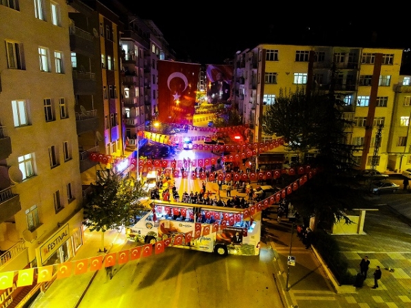 Malatya'da 23 farklı noktada havai fişek gösterisi
