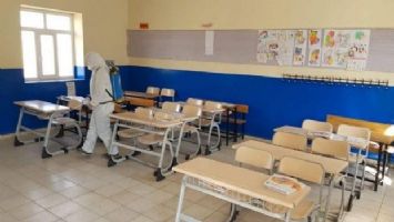 Mardin&#039;in kırsalındaki okullar dezenfekte edildi
