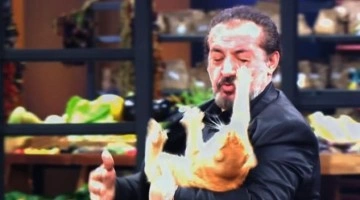 MasterChef Türkiye'nin 142. bölümde kedi saldırısı: Mehmet Yalçınkaya, kedinin saldırısına uğru