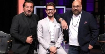 MasterChef'in jüri üyesi kız arkadaşıyla yakalandı