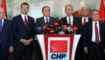 Mehmet Acet yazdı: Kılıçdaroğlu, Yavaş ya da İmamoğlu seçeneğine dönmek zorunda kalır mı?