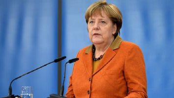 Merkel&#039;den Trump&#039;ın hesabının askıya alınmasına ilişkin açıklama