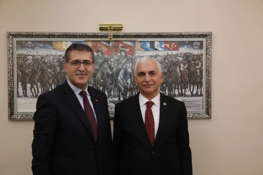 Mervan G&uuml;l, Siirt&rsquo;in &Ouml;nemli Projeleri İ&ccedil;in 2026 Yatırım Programı Talebinde Bulundu