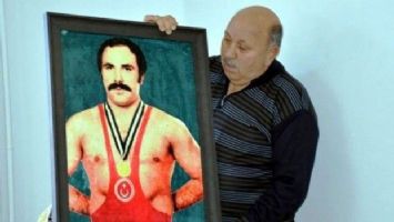 Milli Güreşçi Karabacak&#039;a memleketinde vefa