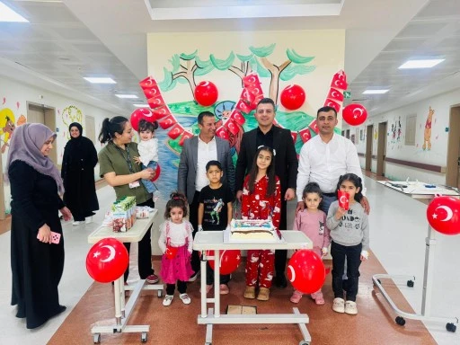 Minik Hastalara 23 Nisan Morali