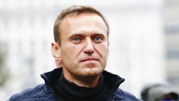 Muhalif Rus siyasetçi Navalny, Rusya&#039;ya dönüşünde gözaltına alındı