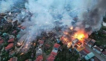 Myanmar'da katliam: Askerler köyü bastı, 30 kişiyi öldürüp cesetleri yaktı