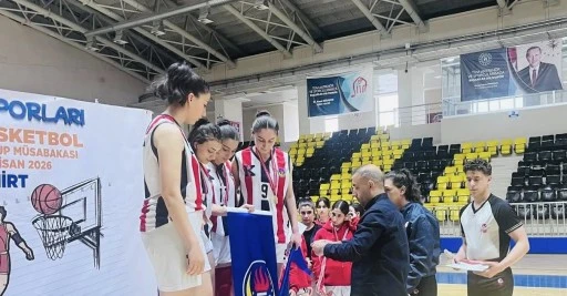 3x3 BASKETBOL GENÇLER GRUP MÜSABAKALARI TAMAMLANDI