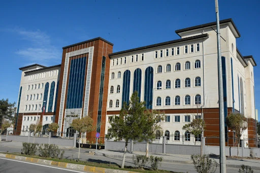 Siirt Valiliği 2025 Yılı Toplantı Ve Gösteri Yürüyüşlerinde Kullanılacak Güzergâh Planlarını Açıkladı