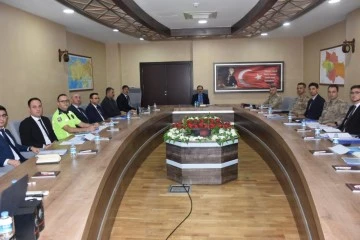 Siirt’te İl Güvenlik ve Asayiş Koordinasyon Toplantısı; Vali Kızılkaya Başkanlığında Yapıldı