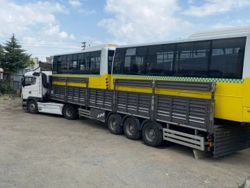 Siirt Belediyesi Arızalı Yolcu Otobüslerini Bakım Ve Onarım İçin Gaziantep'e Gönderdi  