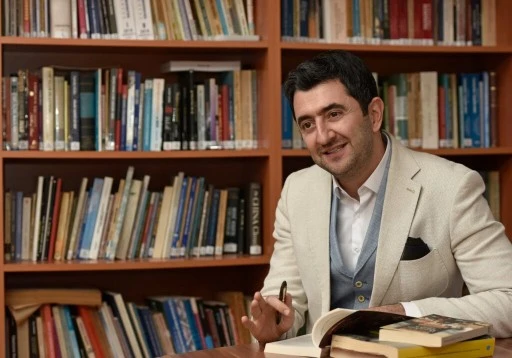 Harvard &Uuml;niversitesi&rsquo;nde Bir Siirtli: Prof. Dr. Işıktaş M&uuml;ziğimizi Araştırıyor