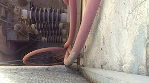 Şanlıurfa’da Izgaralarla Gizlenen Kaçak Trafo Yakalandı