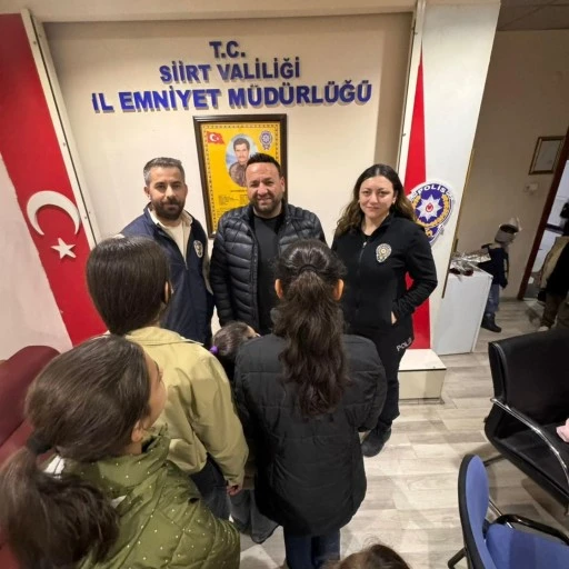 &Ccedil;OCUKLARDAN POLİS HAFTASI ZİYARETİ