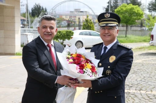 Siirt İl Emniyet M&uuml;d&uuml;rl&uuml;ğ&uuml;'nde Devir Teslim: Mehmet &Ouml;zdemir G&ouml;reve Başladı &nbsp;