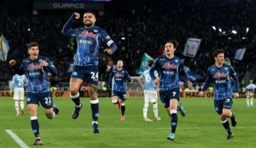 Napoli kazandı ve liderliğe yükseldi!