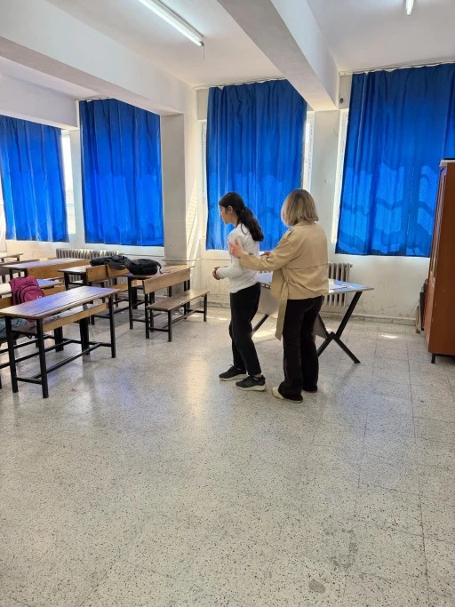 &Ouml;ğrencilere Skolyoz Taraması