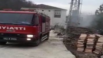 Ordu&#039;da fırtına, trafo yangınına yol açtı