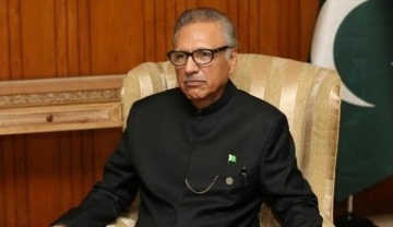 Pakistan Cumhurbaşkanı COVID-19'a yakalandı