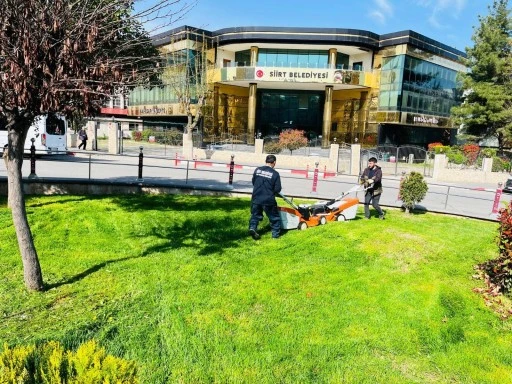 Parklara Bahar Dokunuşu