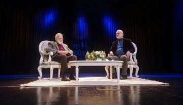 Prof. Dr. Ökten ve Prof. Dr. Sayar'dan gençlere "sosyal medya" uyarısı