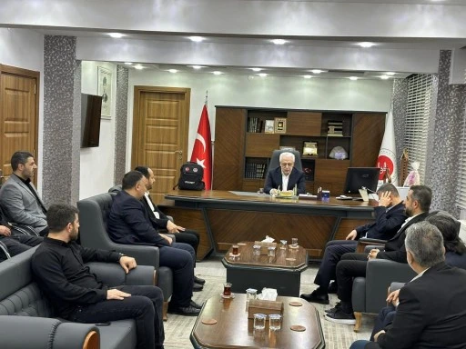 Şakir Pinal G&ouml;revine Yeniden Başladı