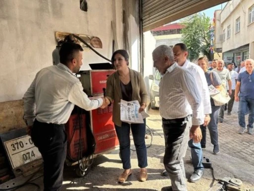 Sarıtaş Gazete Dağıttı