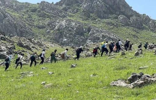 Sıcağa rağmen doğaseverler Bacavan Yaylası&rsquo;na &ccedil;ıktı
