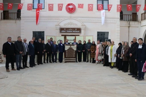 Siirt battaniyesi dokumacılığı lansman toplantısı düzenlendi