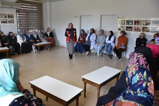 Siirt Belediyesi, Kadınlara Yönelik Aile Eğitim Programı Semineri Düzenledi