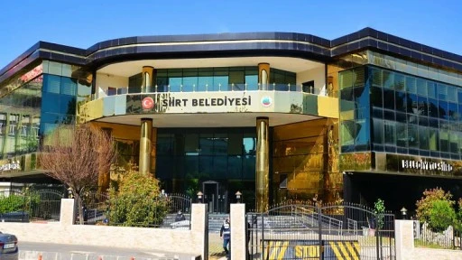 Siirt Belediyesi’nde Usulsüz İşe Alınan 36 Kişinin Sözleşmesi Feshedildi   