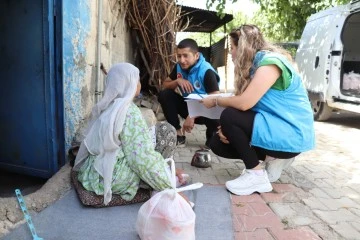 Siirt Belediyesi'nden İhtiyaç Sahibi Ailelere Sıcak Yemek Desteği Sürüyor