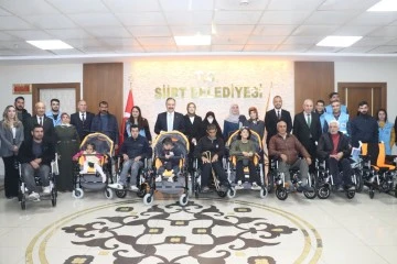 Siirt Belediyesi Özel Bireylere Akülü Araç Desteğinde Bulundu