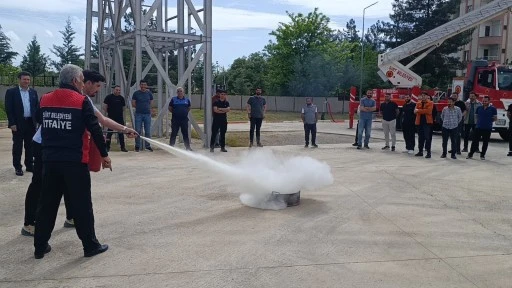 Siirt Belediyesi Personeline Yangın ve Acil Durum Eğitimi Verildi
