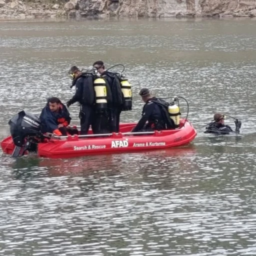 Siirt&rsquo;e Botan K&ouml;prs&uuml;&rsquo;nden Atlayan Adam Ağır Yaralandı